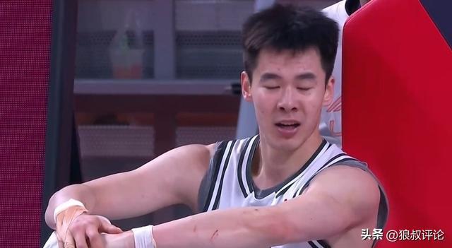 爱游戏登录入口-燃尽一战！郭昊文空砍30+6+6无力救主 南京同曦近9战8败